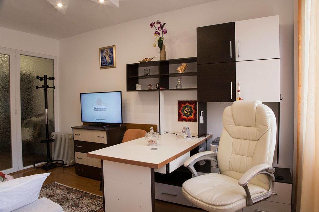 Belle Studio Apartment Galati Exterior photo